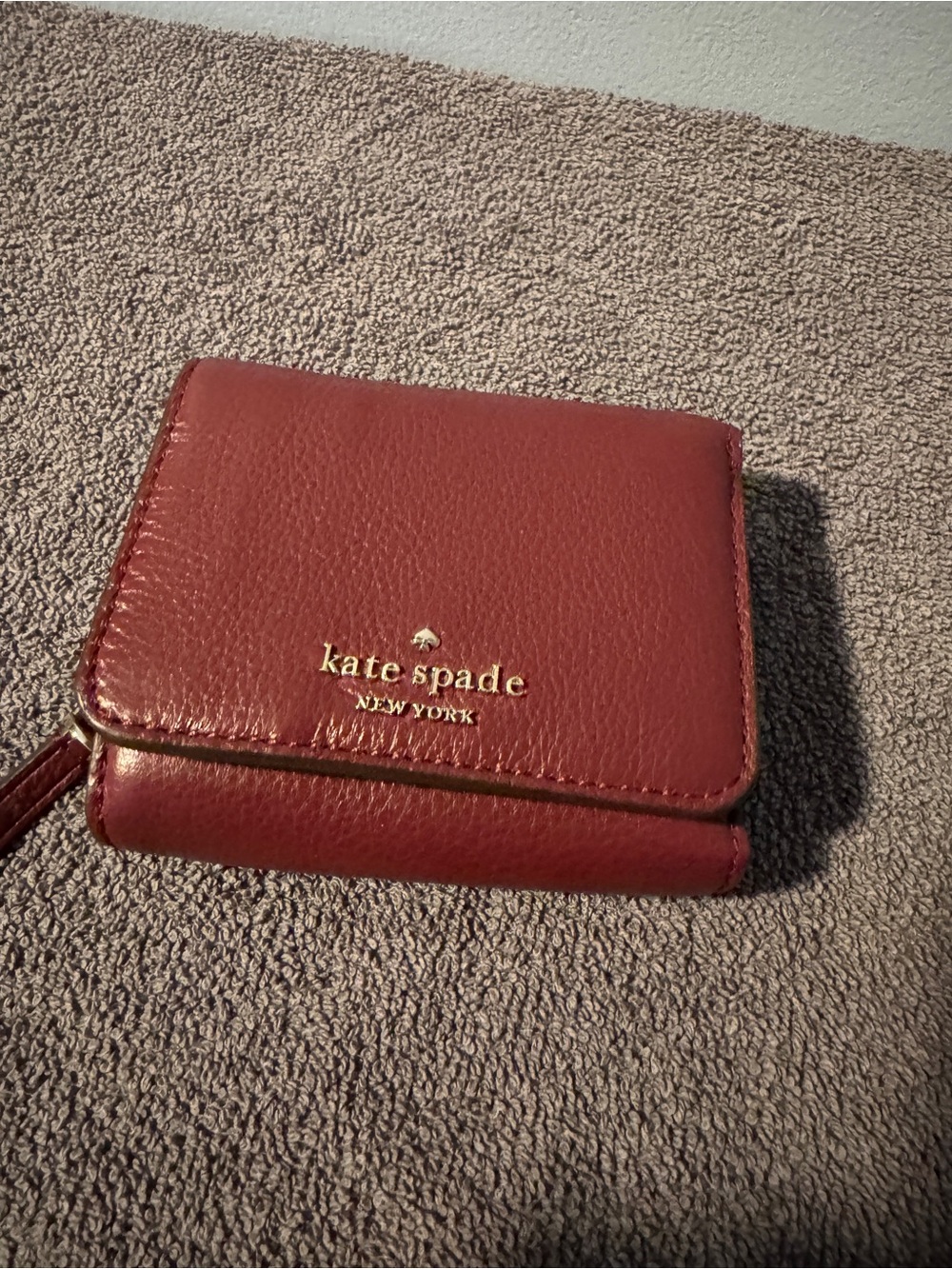 kate spade Small Leather Wallet in Deep Red